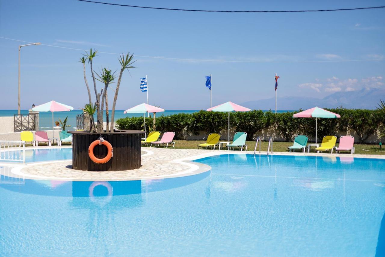 Amorossa With Garden View & Shared Pool By Konnect, Corfu